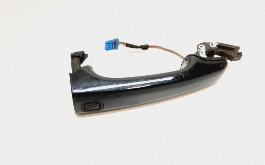 Rear door exterior handle 30753786