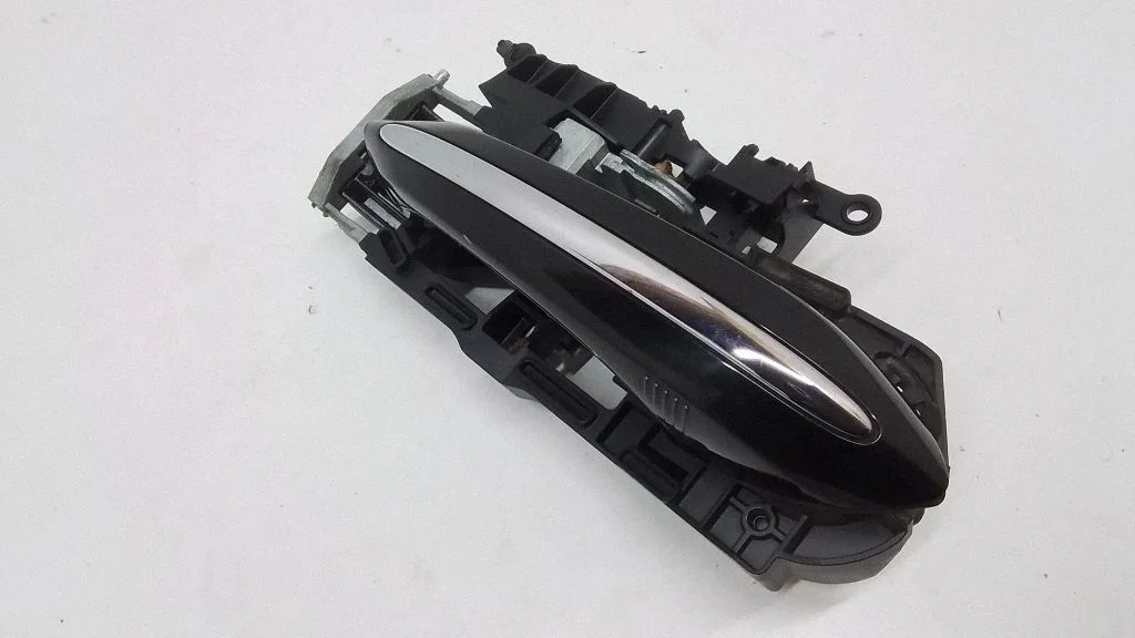 Tagaukse välimine käepide – BMW 7-seeria F01 F02 F03 F04 (2008-2016)
