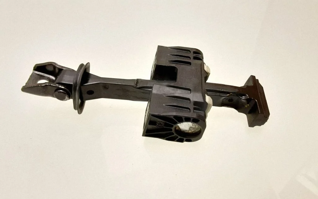 Rear door check strap stopper – BMW X5 F15 (2013-2017)