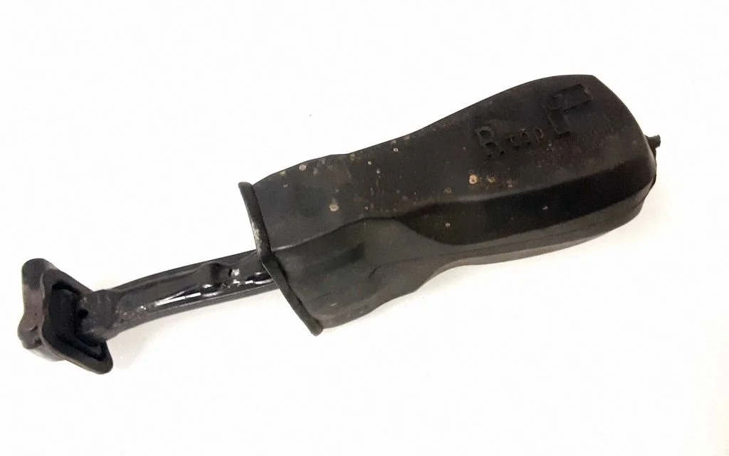 Rear door check strap stopper – Volkswagen Passat CC (2008-2016)