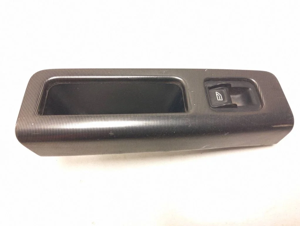 Tagaukse sisemine käepide – Volvo S40 (2004-2007)