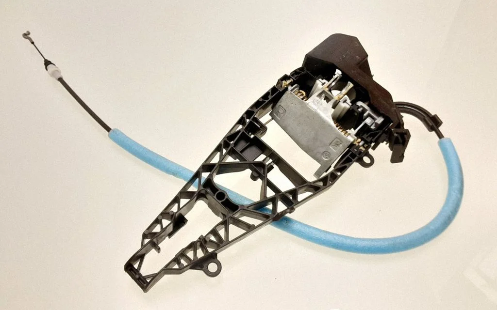 Tagaukse sisemine käepide – BMW X5 F15 (2013-2017)