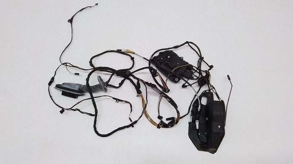 Rear door lock – BMW 7 Series F01 F02 F03 F04 (2008-2016)