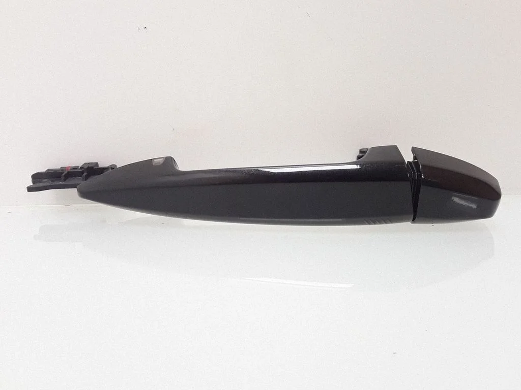 Tagaukse välimine käepide – BMW X5 F15 (2013-2017)