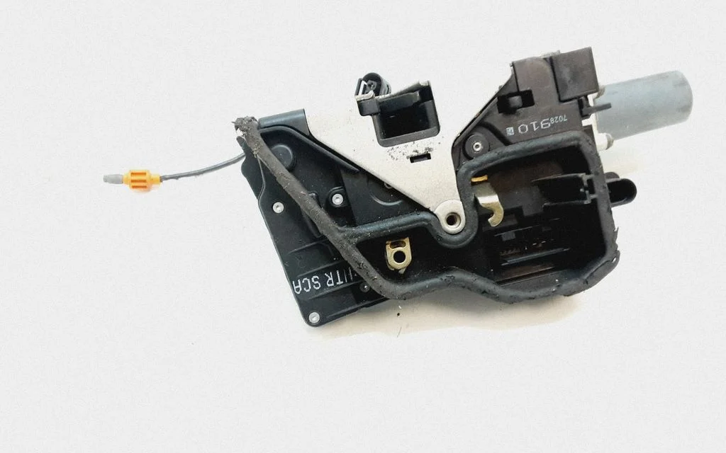 Rear door lock – BMW 7 Series E65 E66 (2001-2008)