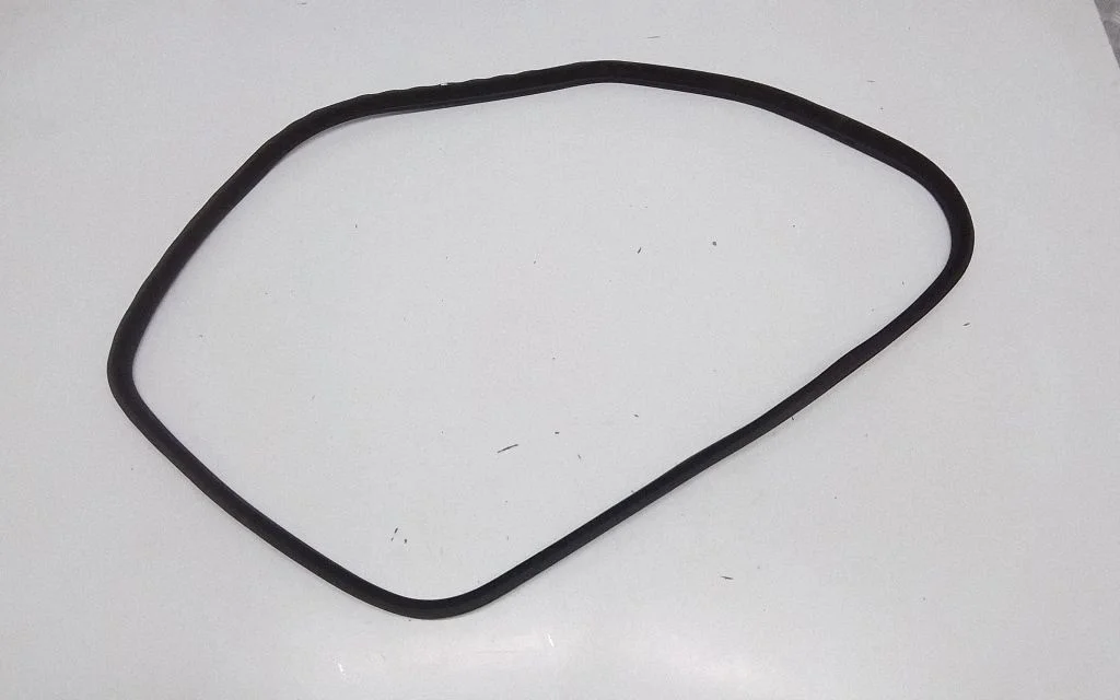 Tagaukse tihend (kere pool) – BMW 3-seeria GT F34 (2013-2017)