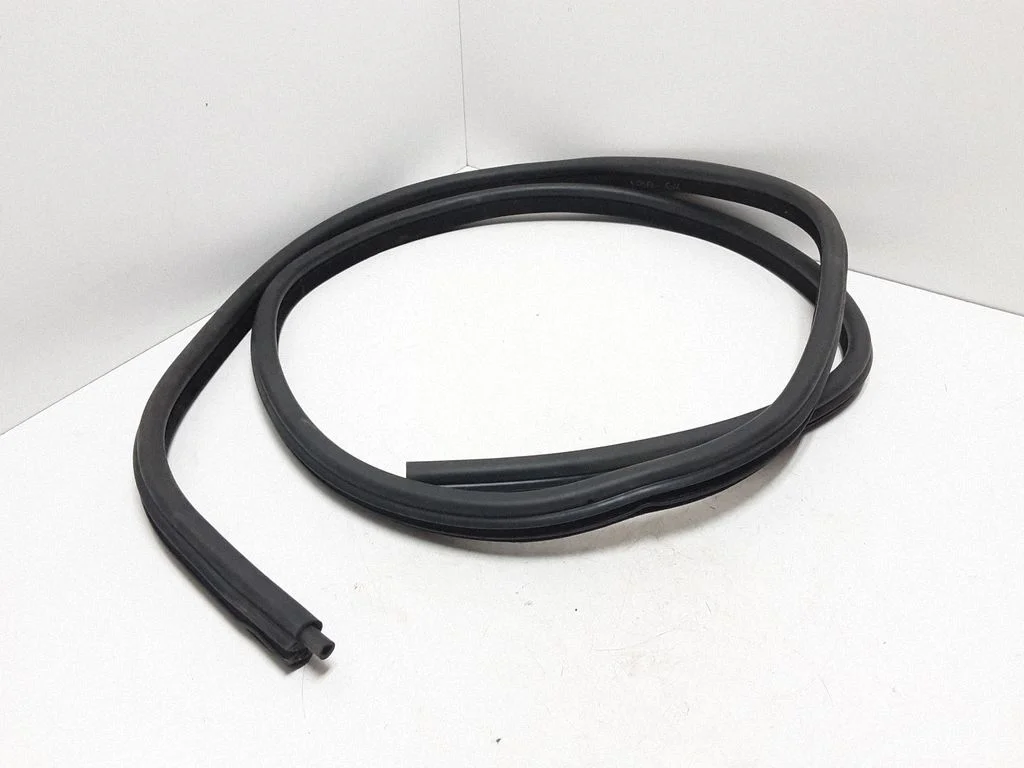 Tagaukse tihend (kere pool) – BMW 3-seeria E90 E91 (2005-2012)