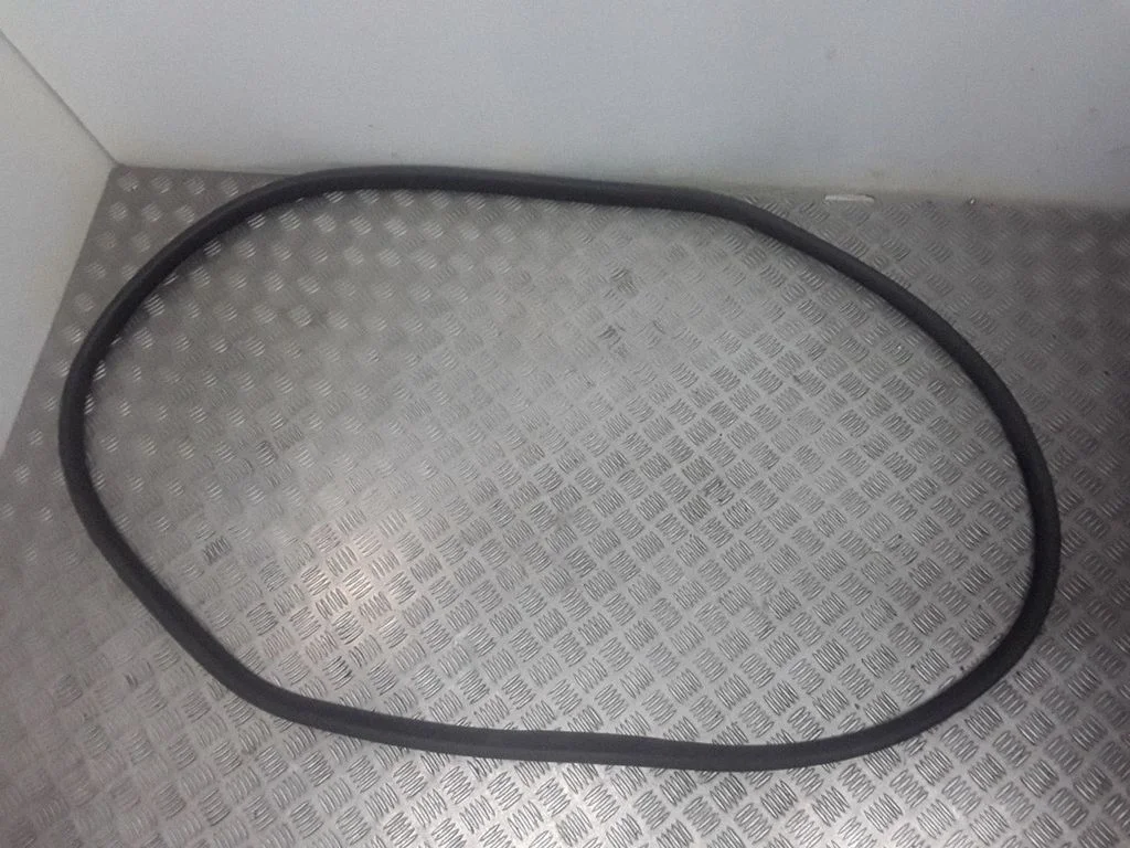 Tagaukse tihend (kere pool)