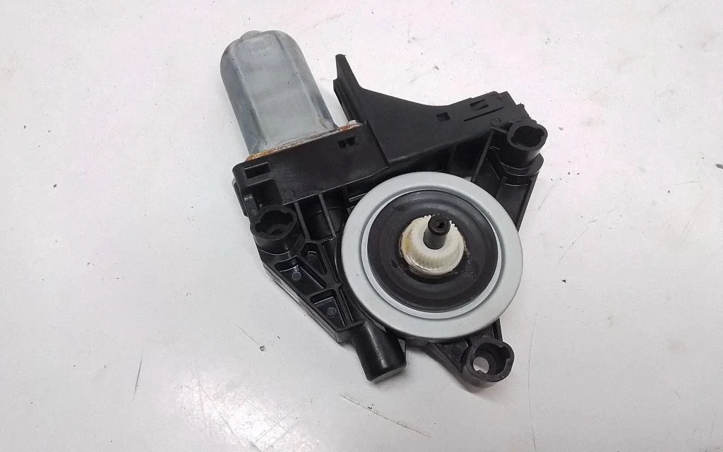 Rear door window regulator motor 966268