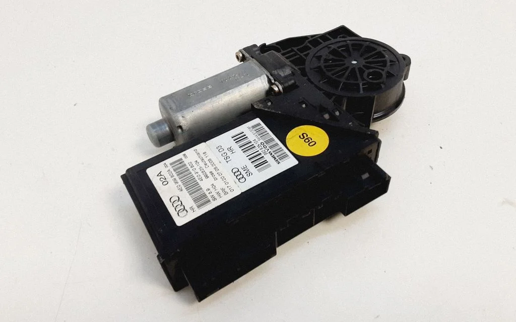 Rear door window regulator motor 4E0959802