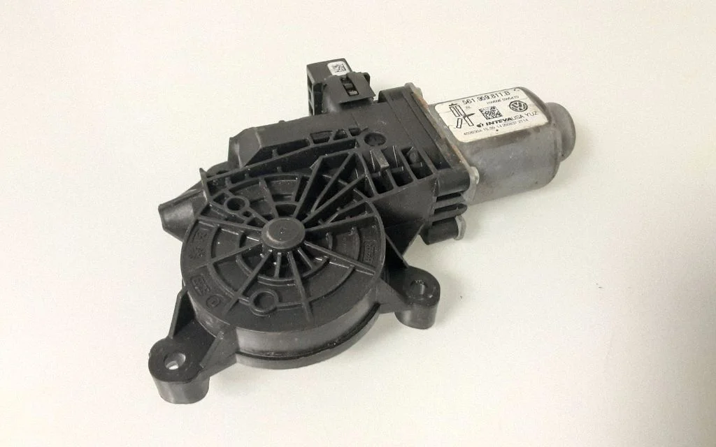 Rear door window regulator motor – Volkswagen Passat CC (2008-2016)