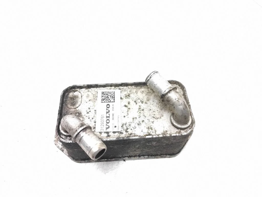 Oil filter mounting bracket – Volvo V60 (2013-2018)
