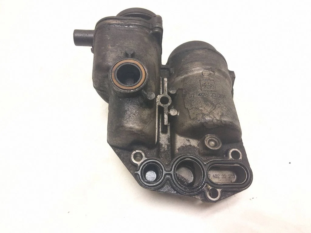 Oil filter mounting bracket – Volvo S60 (2005-2010)
