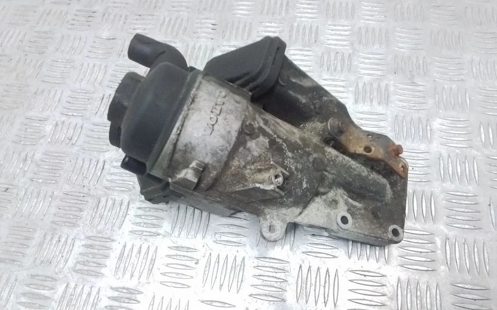Oil filter mounting bracket 30788494
