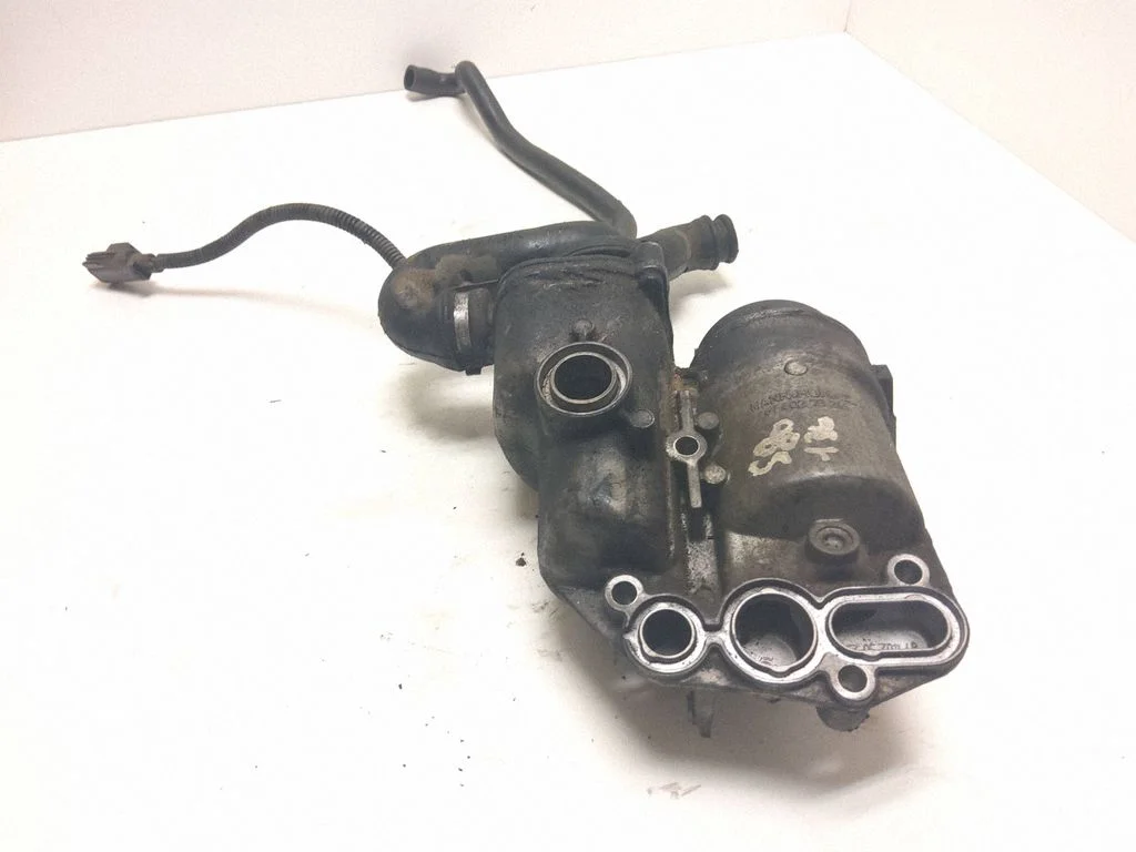 Oil filter mounting bracket – Volvo S80 (2007-2013)