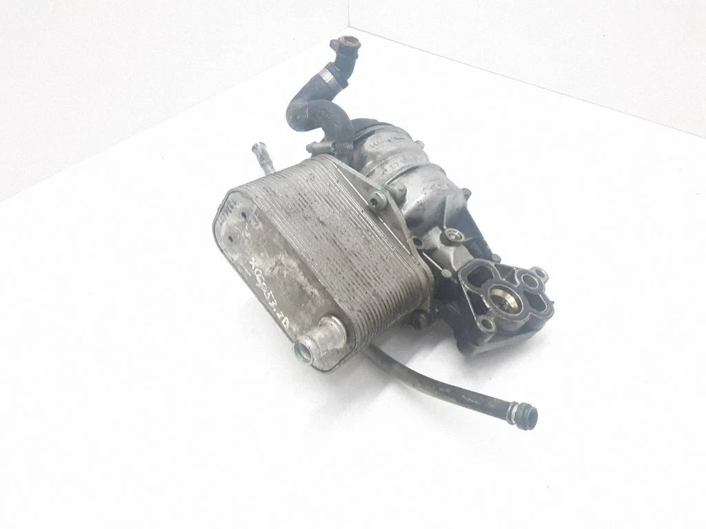 Oil filter mounting bracket – Volvo XC60 (2009-2013)