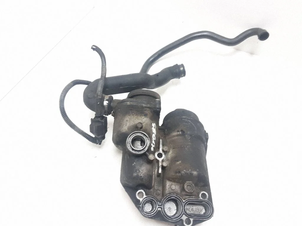 Oil filter mounting bracket – Volvo S80 (2007-2013)