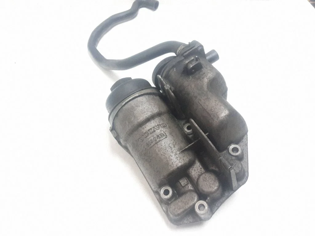 Oil filter mounting bracket 08642839