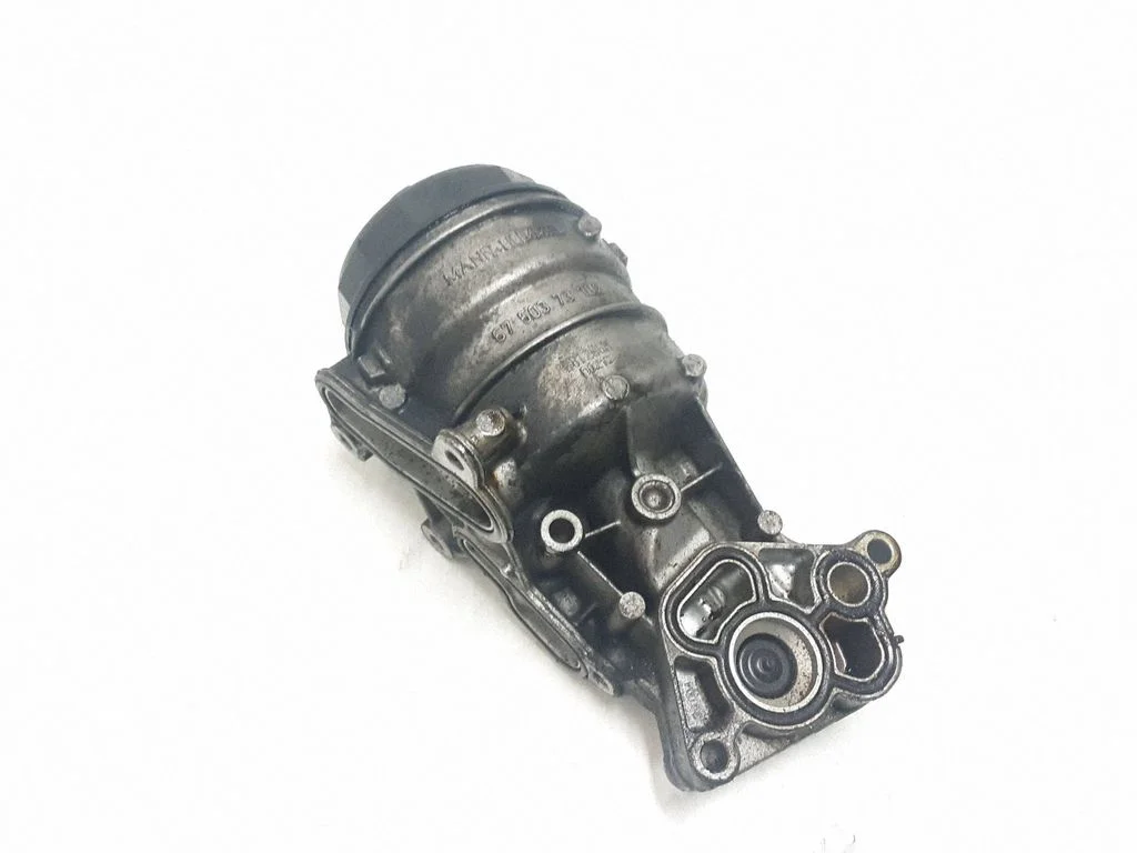 Oil filter mounting bracket – Volvo XC60 (2009-2013)