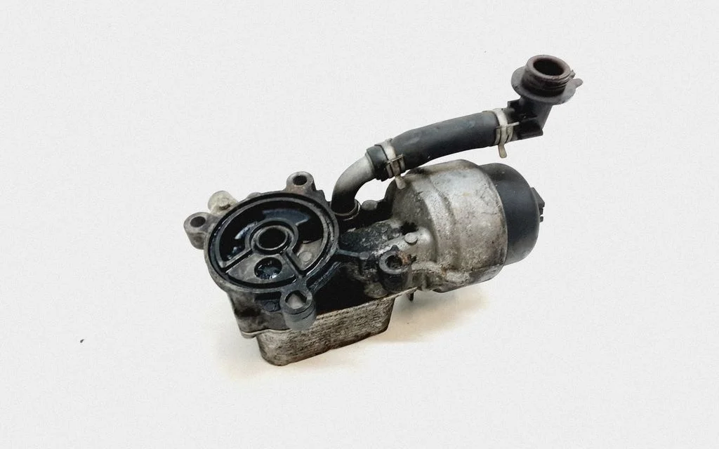 Oil filter mounting bracket 9685997780