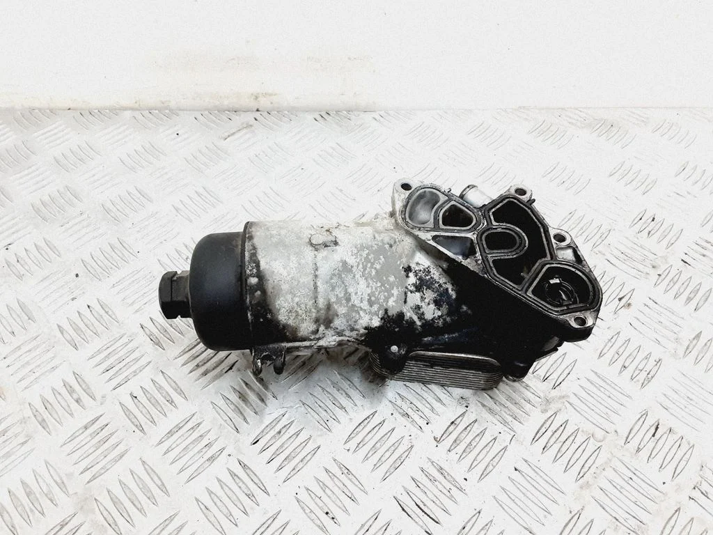 Õlifiltri hoidik/jahuti – Citroen C4 I (2004-2010)