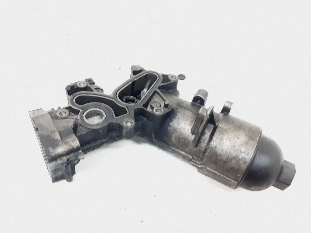 Õlifiltri hoidik/jahuti – BMW 5-seeria E60 E61 (2004-2010)