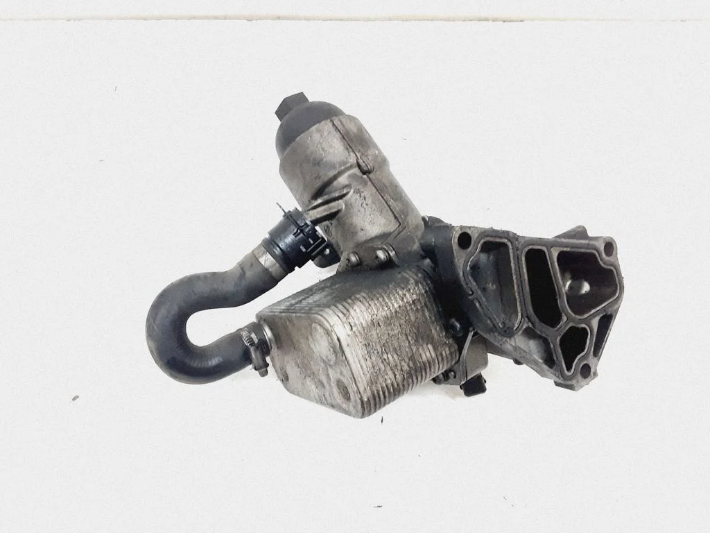 Õlifiltri hoidik/jahuti – BMW 5-seeria E60 E61 (2004-2010)