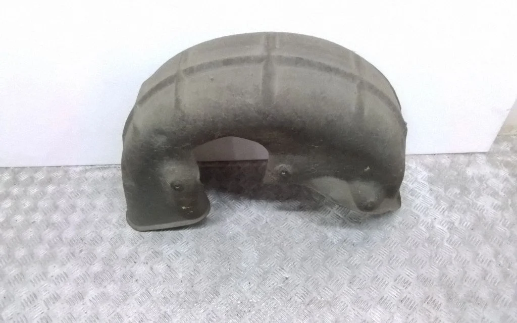 Tagumine poritiivakate – tagumine vasak