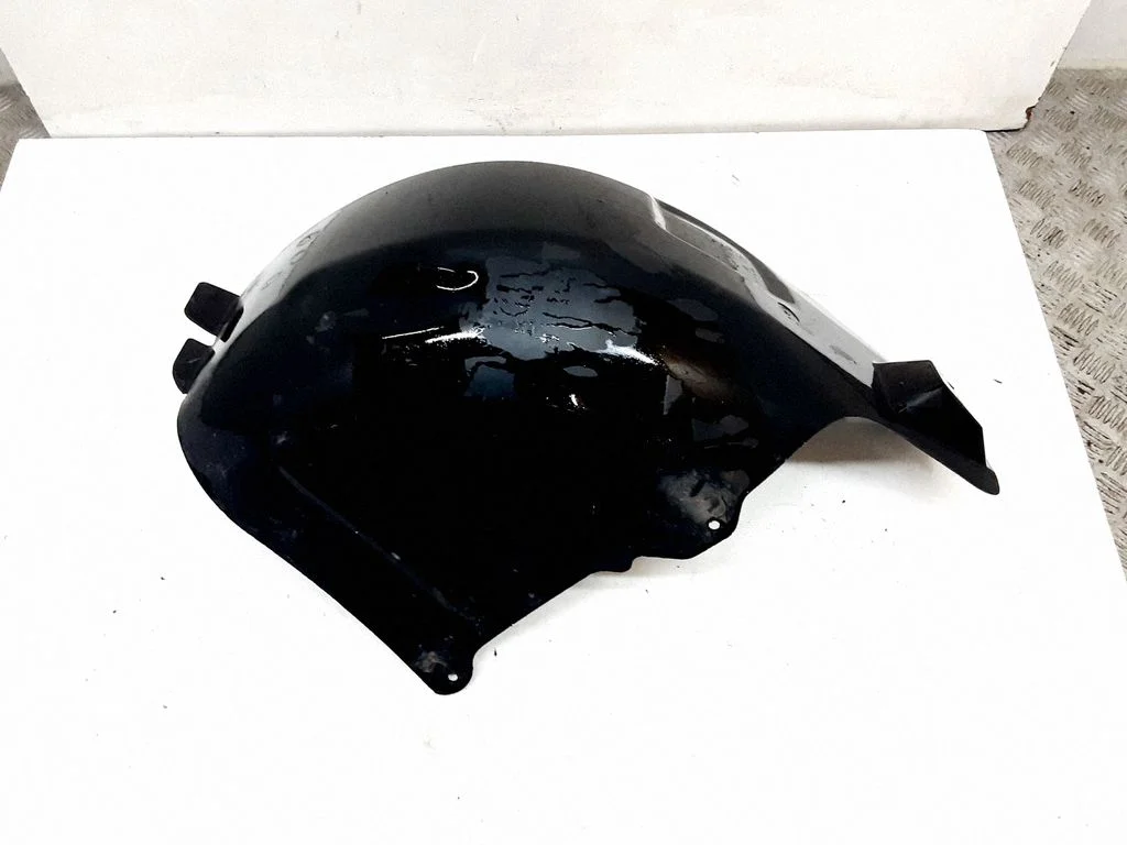Rear arch fender liner splash guards 05113117AB