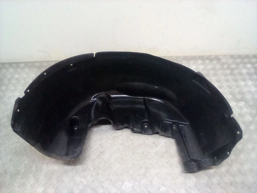 Rear arch fender liner splash guards – rear right
