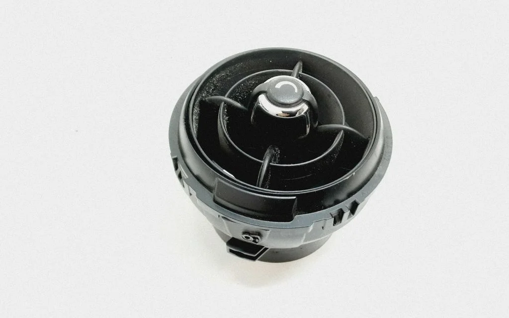 Dash center air vent grill – Mini Cooper Countryman R60 (2011-2016)