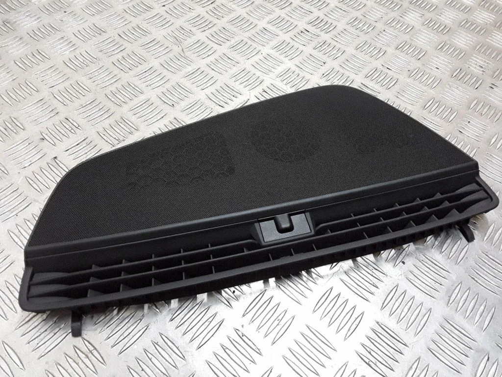 Dash center air vent grill