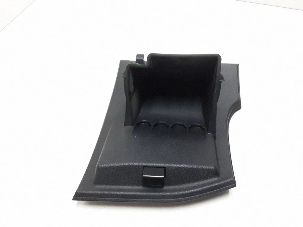 Glove box 561857921