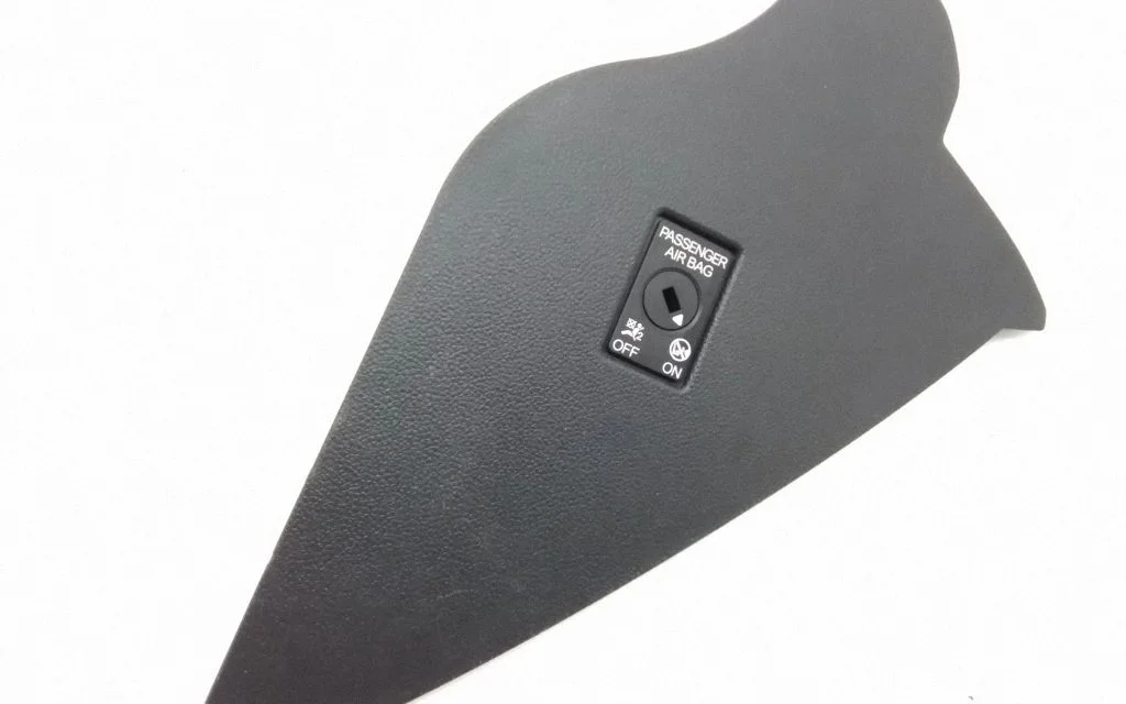 Dashboard side end trim – Volkswagen e-Golf (2014-)