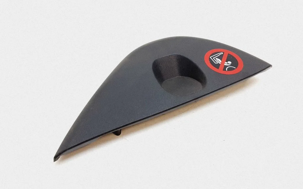 Dashboard side end trim 30791680