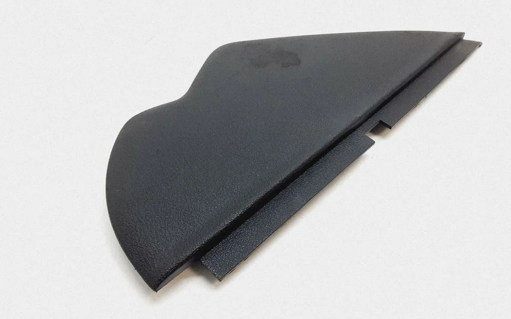 Dashboard side end trim 1T1858247B