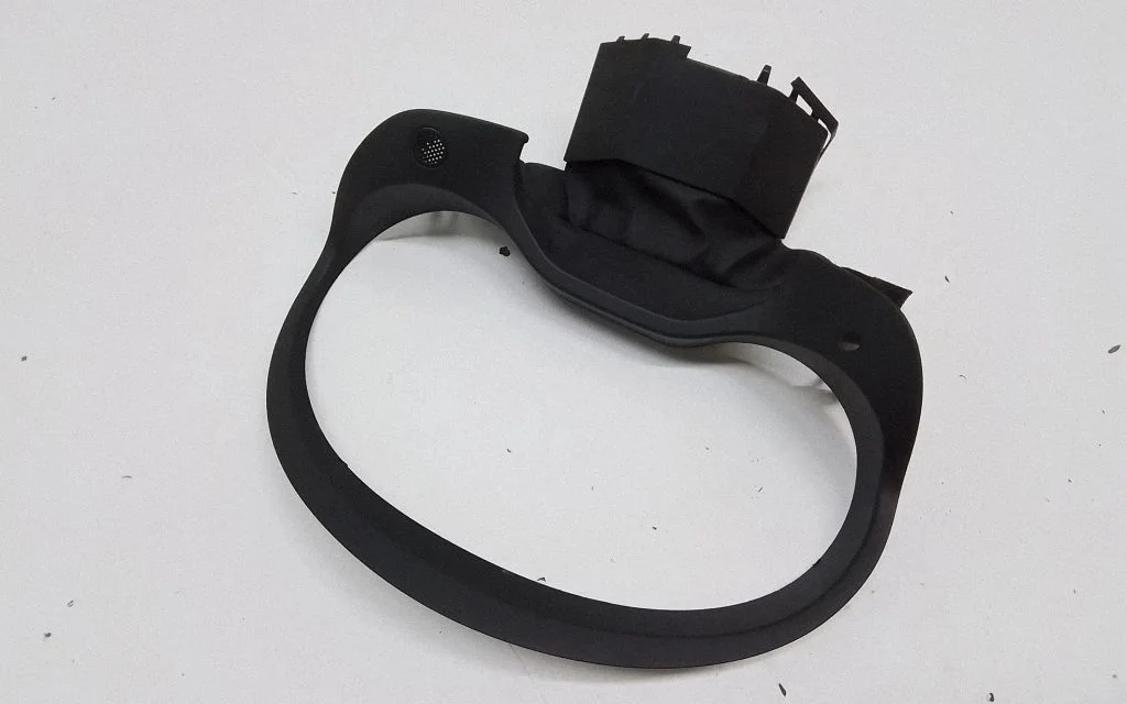 Instrumentu paneļa apdare – Mercedes-Benz CLA klase C117 X117 W117 (2013-2019)