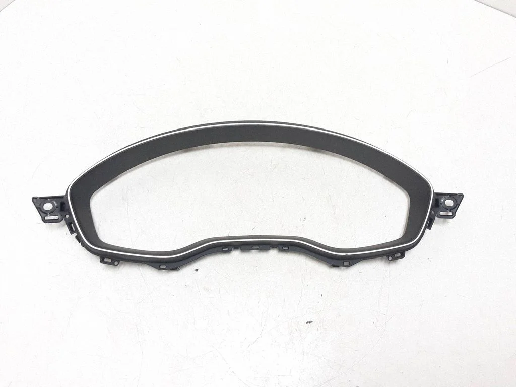 Dashboard trim 8W0857115