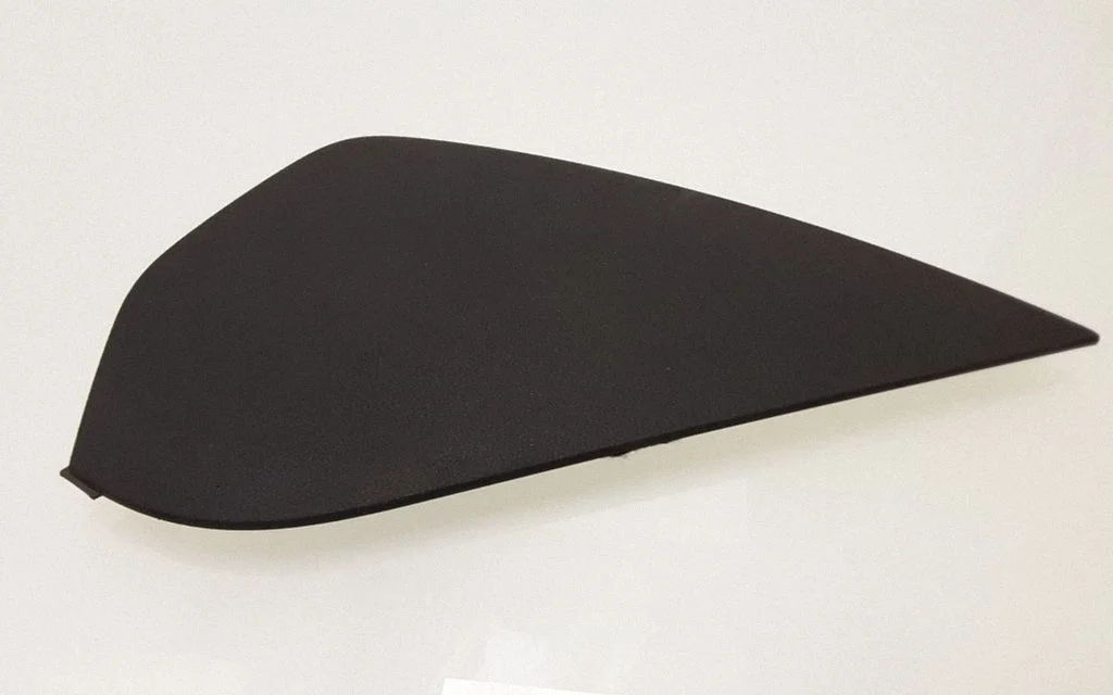 Dashboard side end trim – left