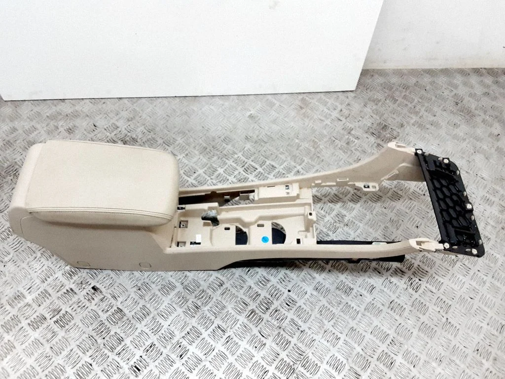 Armrest – Volkswagen Passat CC (2008-2016)