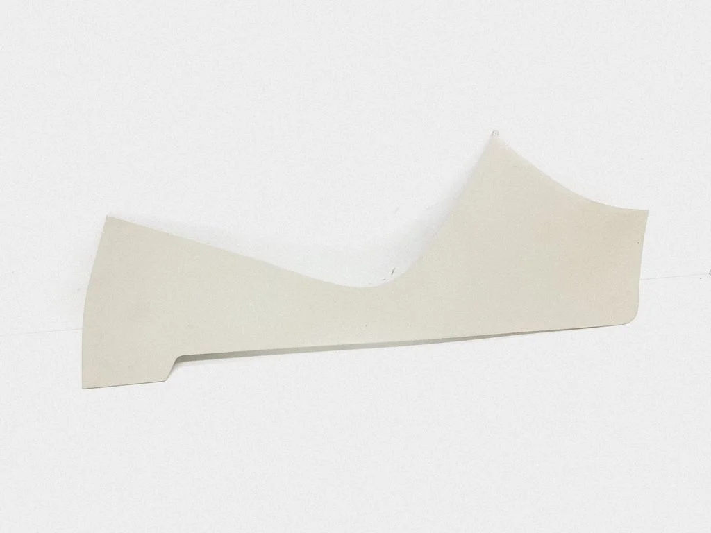 Centre console side trim front – Volvo XC60 (2009-2013)
