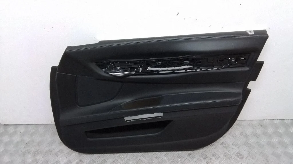 Eesmiste uste sisevooder – BMW 7-seeria F01 F02 F03 F04 (2008-2016)