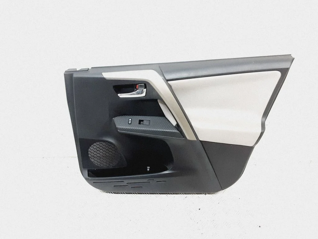 Eesmiste uste sisevooder – Toyota RAV 4 (XA40) (2012-2018)