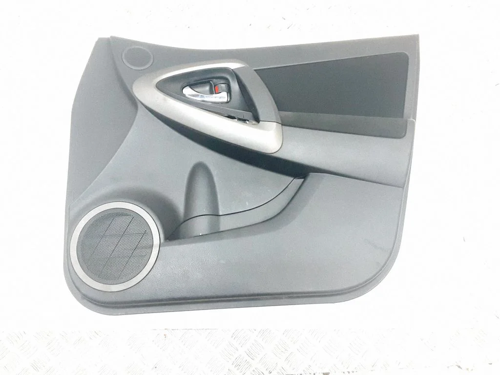 Eesmiste uste sisevooder – Toyota RAV 4 (XA30) (2006-2016)