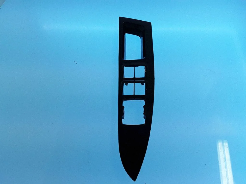 Pozostałe elementy tapicerki drzwi przednich – Ford Fusion II (2013-)