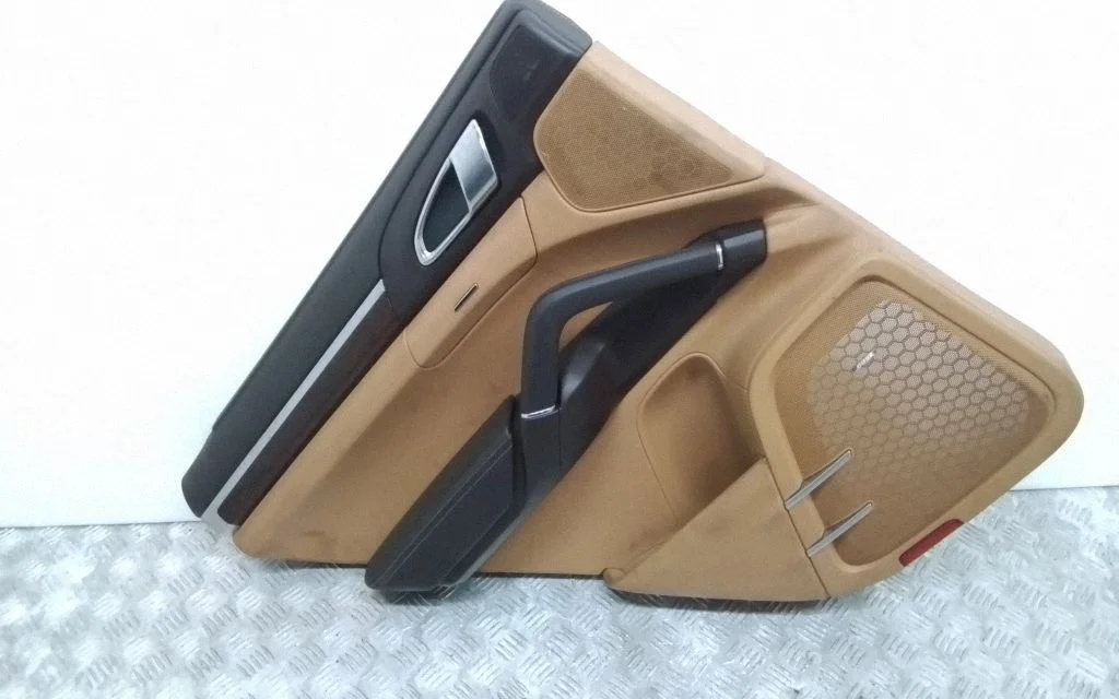 Rear door card panel trim – Porsche Cayenne (92A) (2010-2017)