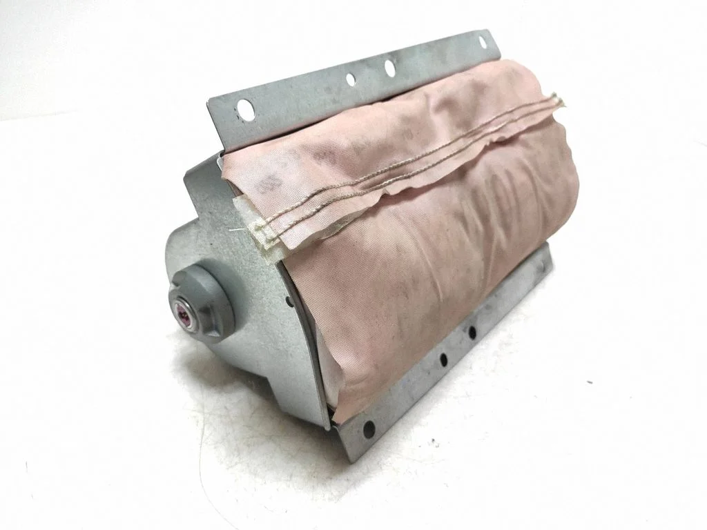Passenger airbag 8686592