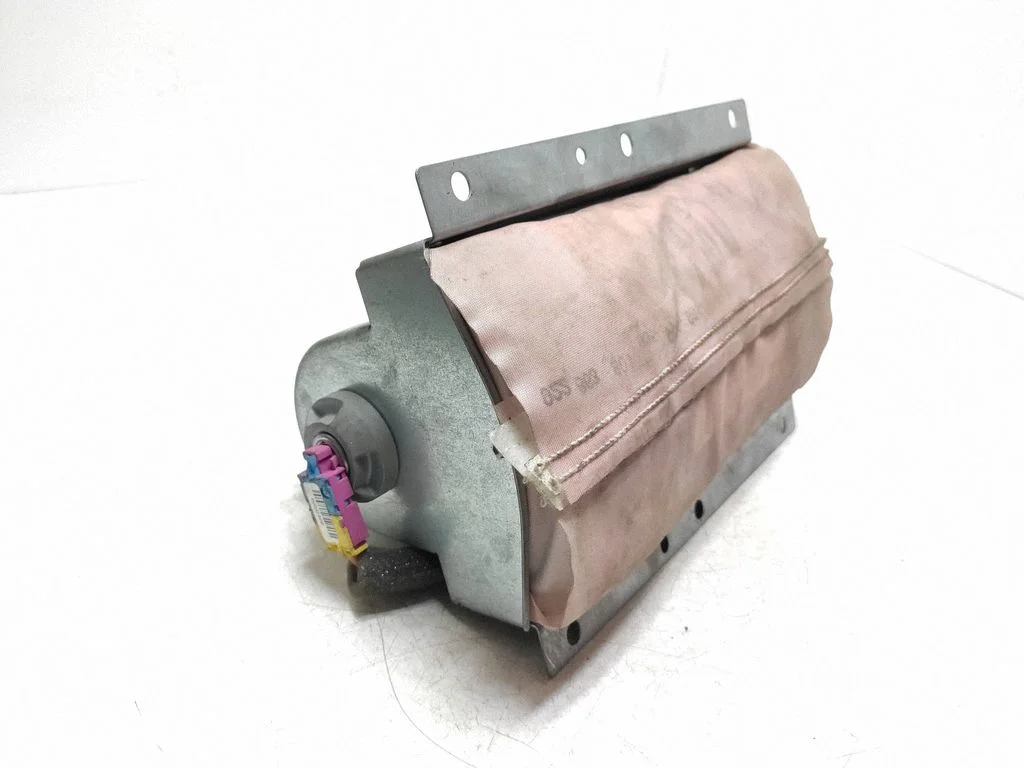 Passenger airbag 8686592