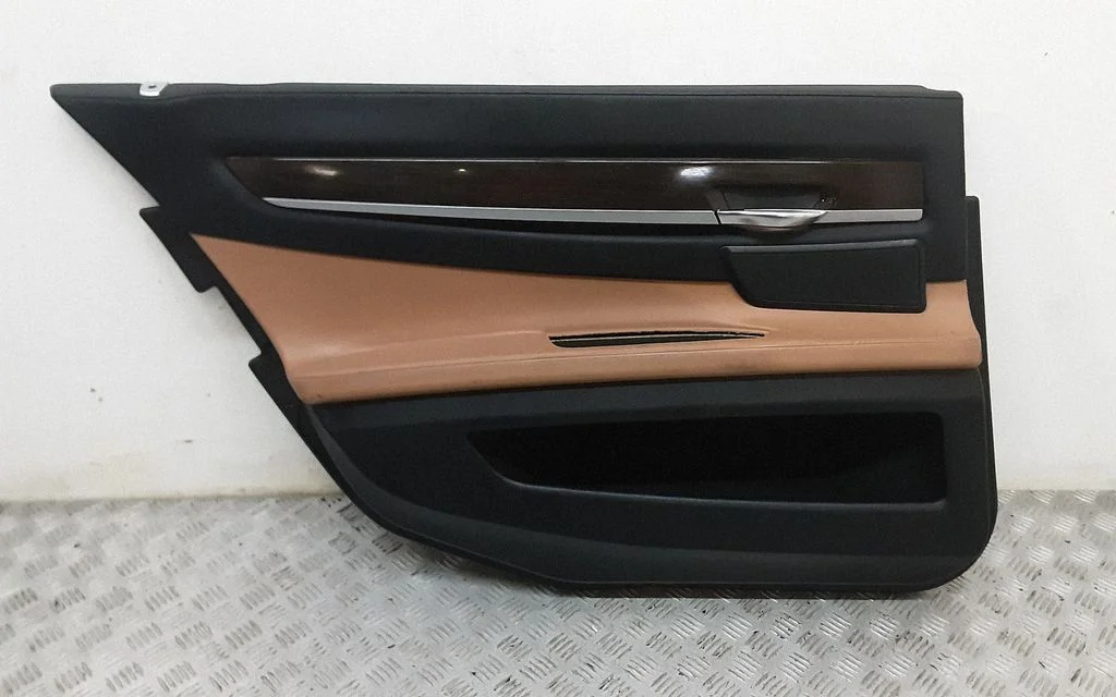 Rear door card panel trim 726350