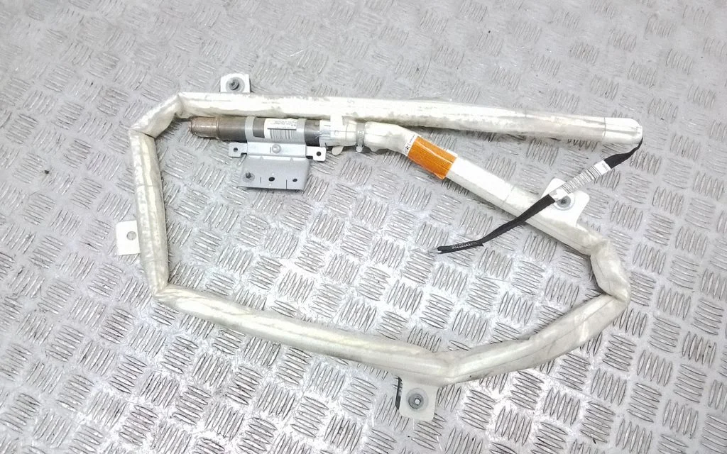 Katuse turvapadi (kardin) 31250697